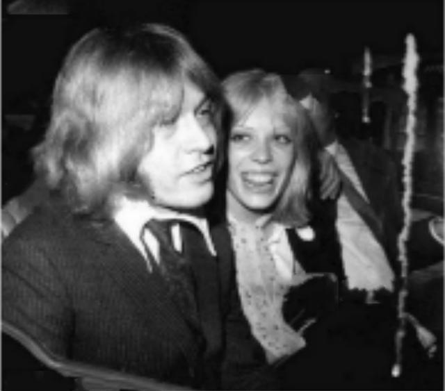 神秘的赌王大房一脉,长子车祸离世后,长女为何疯了一样购置童装