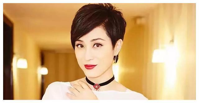 经历4段恋情，52岁陈法蓉为何还孑然一身？李湘一句话直戳要害
