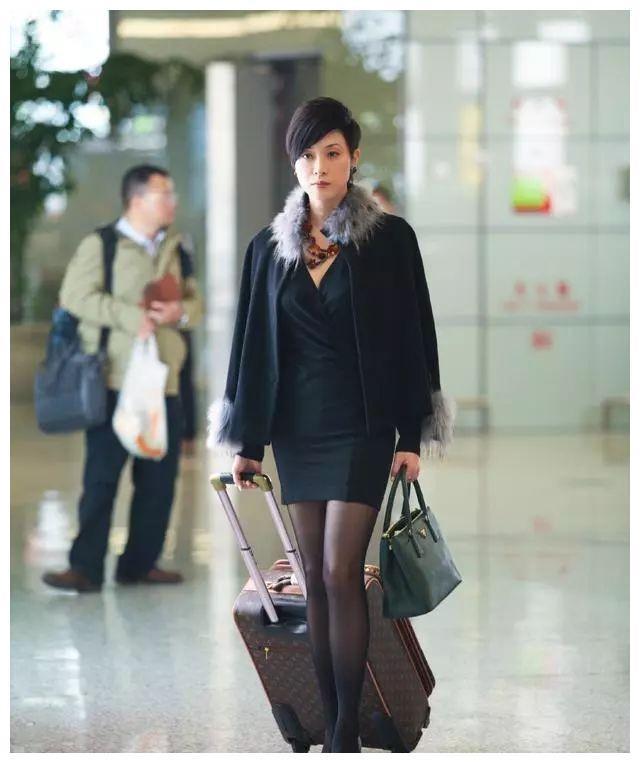 经历4段恋情，52岁陈法蓉为何还孑然一身？李湘一句话直戳要害