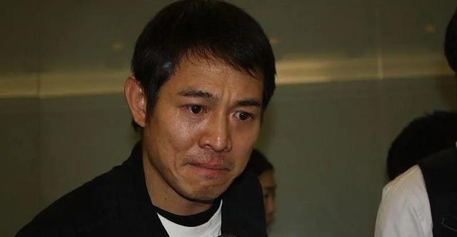 李连杰：蔡子明助他摆脱嘉禾遭枪杀，得黑帮大佬相助为何不报仇