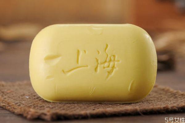 硫磺皂适合什么肤质用 什么皮肤适合硫磺皂 硫磺皂适合什么肤质用 什么皮肤适合硫磺皂