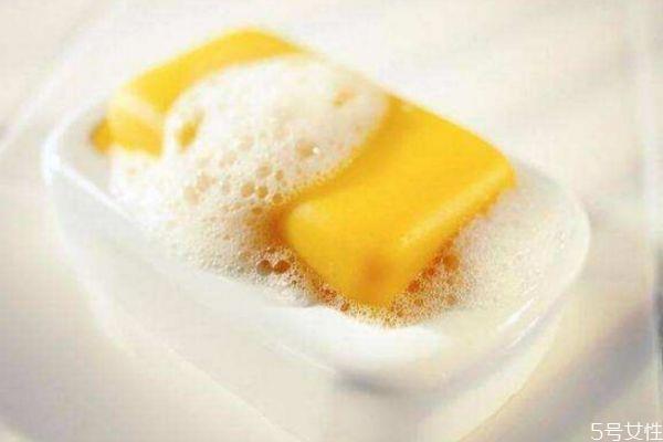 硫磺皂适合什么肤质用 什么皮肤适合硫磺皂 硫磺皂适合什么肤质用 什么皮肤适合硫磺皂