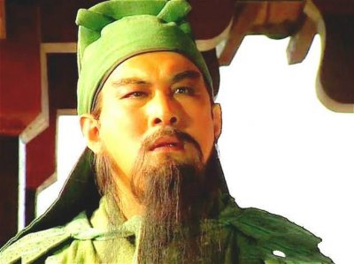 ​关羽斩颜良诛文丑威风十足！为何面对一个庞德却如此头痛？