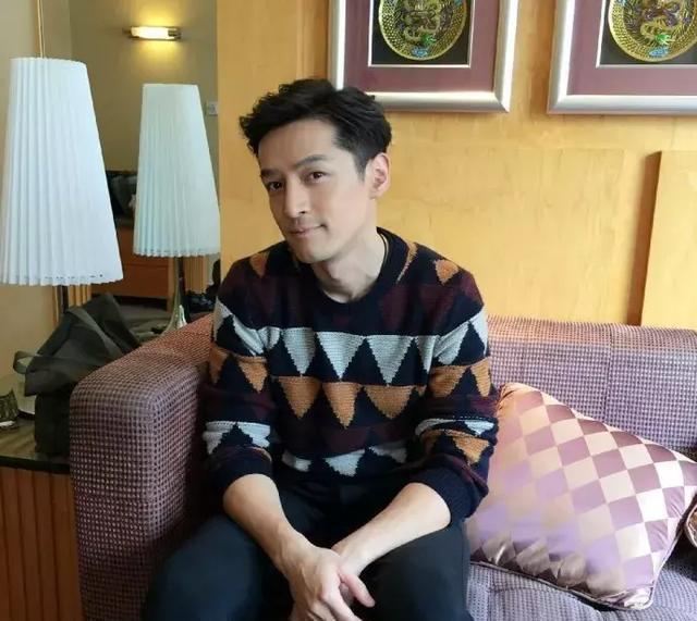 胡歌寸头帅爆了?NO!各种发型的胡歌快来了解一下