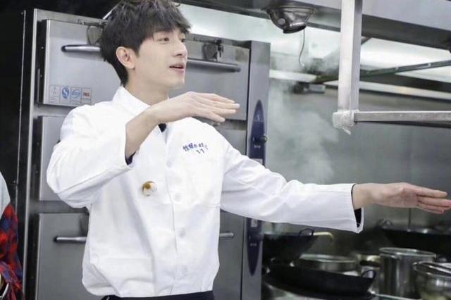 林更新微博吓到粉丝，网友：这是什么？怎么吃？直接嚼？