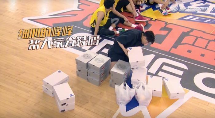 暖心大气高情商!《我要打篮球》里的李易峰就是传说中的直男扳手