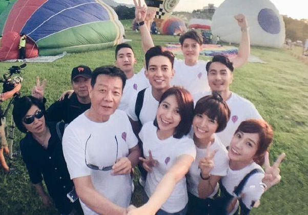 65岁寇世勋近照曝光,2个老婆住楼上楼下,一家7口全靠他养