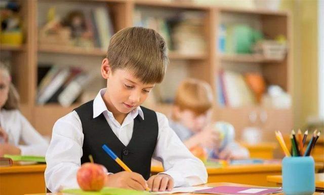 孩子爱拖拉毫无时间观念,了解“四象限法则”,让孩子有条不絮