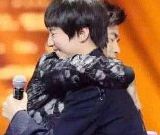 周杰伦40岁生日,好友刘畊宏、迷弟王俊凯发文为周董庆生