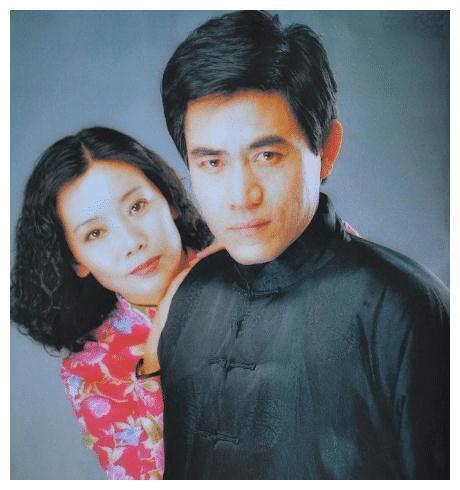 出人意料,现实当中他们是夫妻,但在《大宅门》中却饰演一对母子