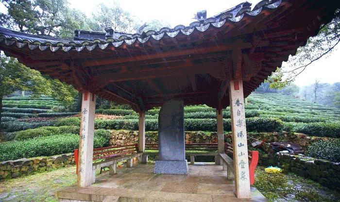 和我在西湖的景区走一走