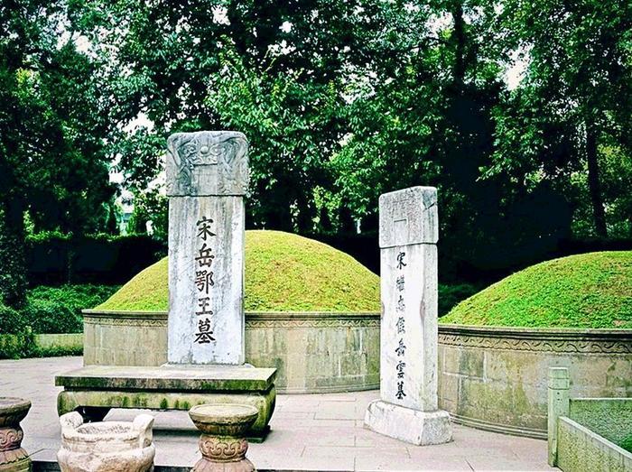 和我在西湖的景区走一走