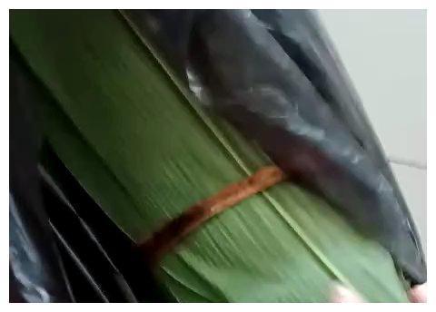 八宝肉粽的详细包法(附视频教学,简便易学)