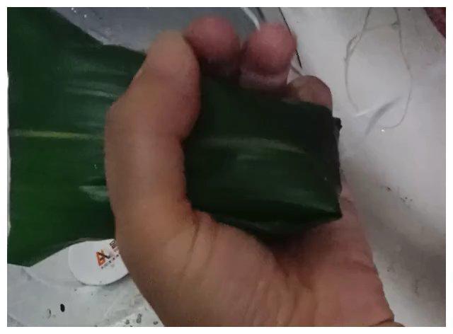 八宝肉粽的详细包法(附视频教学,简便易学)