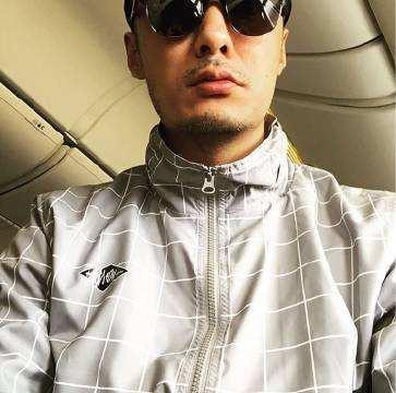 余文乐近照大小眼超严重,网友:他的左眼不会是假的吧?