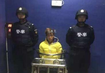 神评论|被抓的贩毒歌手应该叫