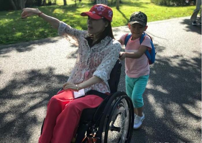 体坛奇迹：瘫痪20年的桑兰想追生二胎，汤淼瘫痪13年女儿两岁