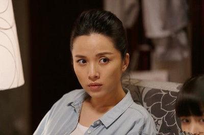 靳东一家四口曝光,大儿子比老爸还帅,小儿子一脸呆萌!