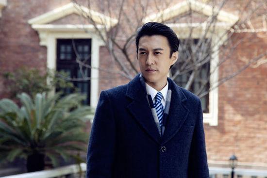 靳东一家四口曝光,大儿子比老爸还帅,小儿子一脸呆萌!