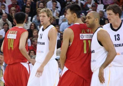 从软蛋到硬汉，诺天王走了十三年！终成一代超级巨星！