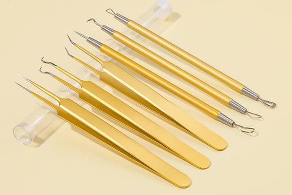 粉刺针可以挤痘痘吗 粉刺针挤痘痘会留痘印吗 粉刺针可以挤痘痘吗 粉刺针挤痘痘会留痘印吗