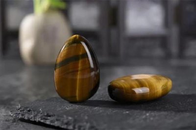 ​虎眼石有裂纹正常吗 虎眼石出现裂纹怎么办