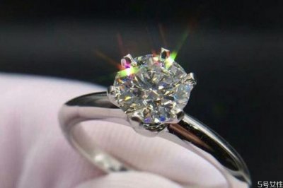 ​蒂芙尼六爪一克拉多少钱 蒂芙尼六爪钻戒价格表