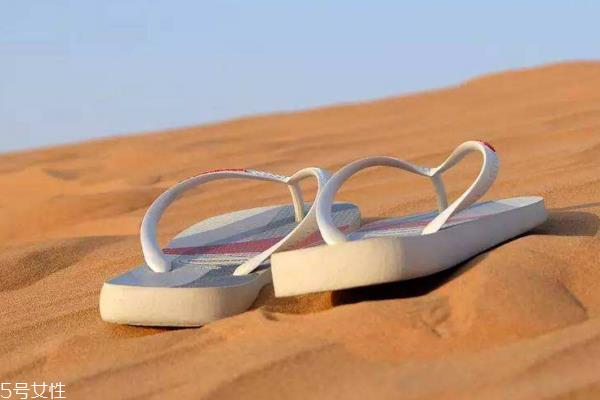 孕妇可以穿人字拖吗 会容易摔跤