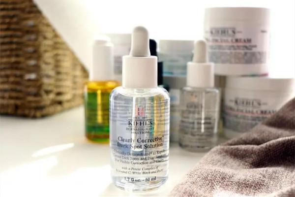 科颜氏淡斑精华是淡黄色的吗 科颜氏淡斑精华是a还是c