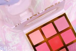 腮红和眼影可以通用吗?原来眼影还可以当腮红 腮红和眼影可以通用吗?原来眼影还可以当腮红