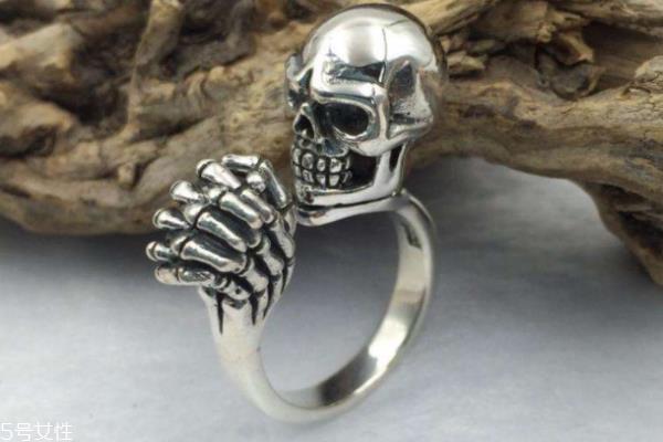 925银戒指一般多少钱 别买贵了