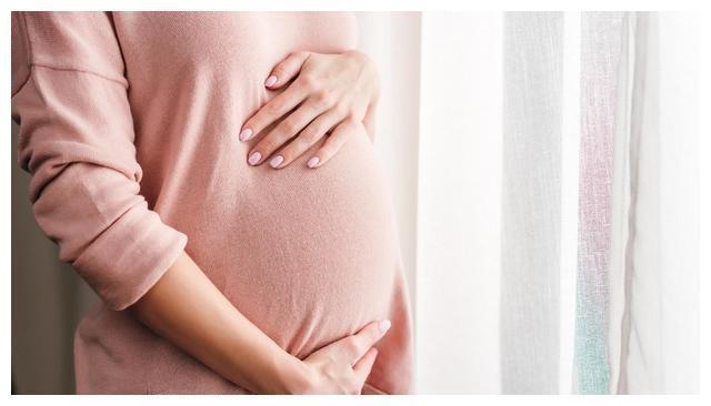 一位妈妈直播自己从怀孕到生孩子的全过程,让人心疼,又让人佩服