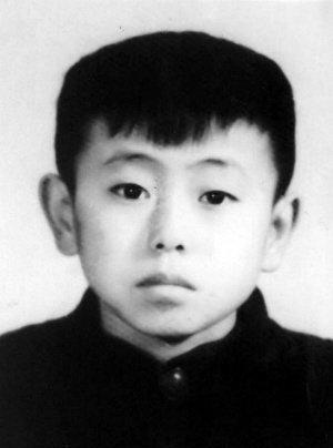 亲弟1米79，潘长江1米6，我才知道，原来他有一个大难不死的童年