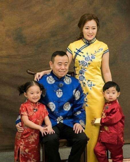 亲弟1米79，潘长江1米6，我才知道，原来他有一个大难不死的童年