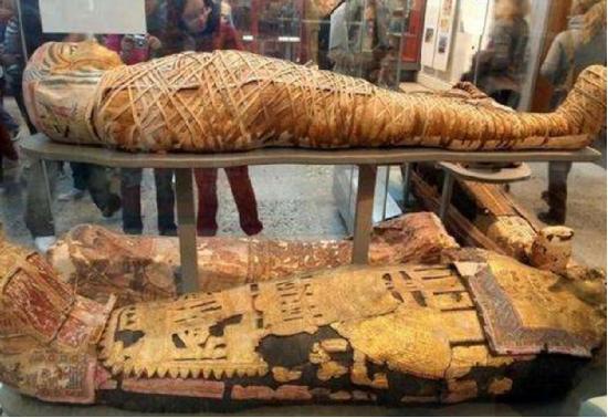 泰坦尼克号“沉没”真相浮出水面，令人匪夷所思，它被“诅咒”了