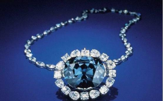 泰坦尼克号“沉没”真相浮出水面，令人匪夷所思，它被“诅咒”了