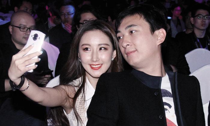 要凉的节奏？王思聪diss大张伟上热搜！网友：让我中一次你的奖吧