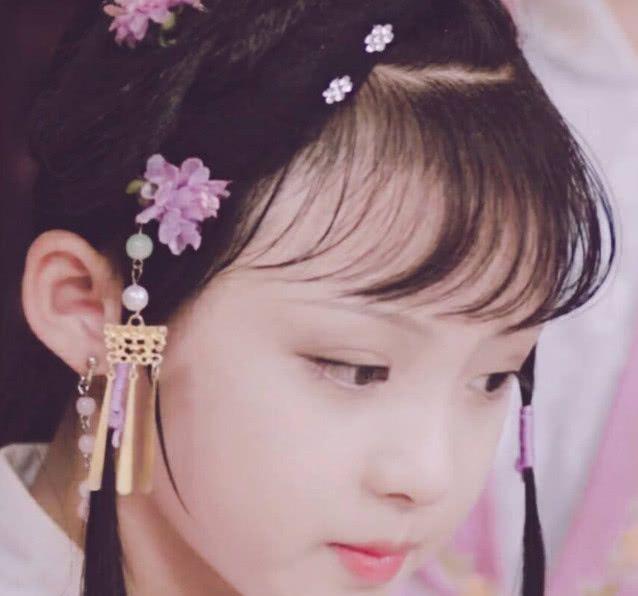 小戏骨“林黛玉”生活照曝光，亮出照片那刻，网友：导演好眼光