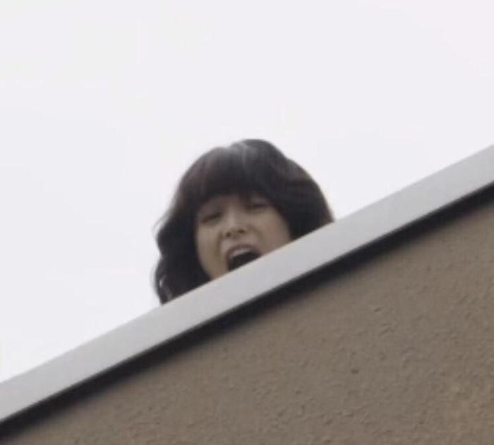 我是大哥大·沙雕搞笑头像：上帝把智慧洒向人间，唯独你打了把伞