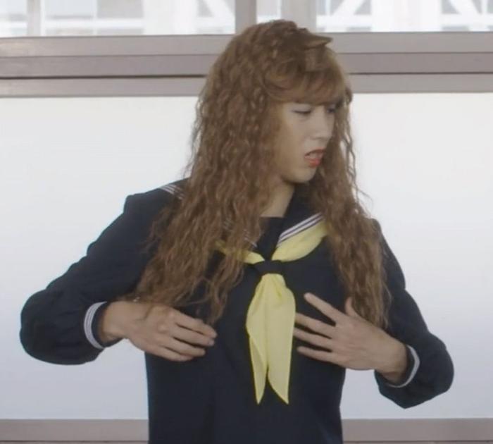 我是大哥大·沙雕搞笑头像：上帝把智慧洒向人间，唯独你打了把伞