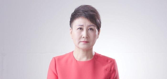 56岁张凯丽, 老公身份很特殊, 女儿比妈妈还要漂亮