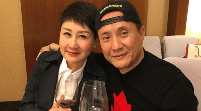 56岁张凯丽, 老公身份很特殊, 女儿比妈妈还要漂亮