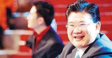 唐嫣上《可凡倾听》,曹可凡这个动作让人反感,曹可凡黑料知多少