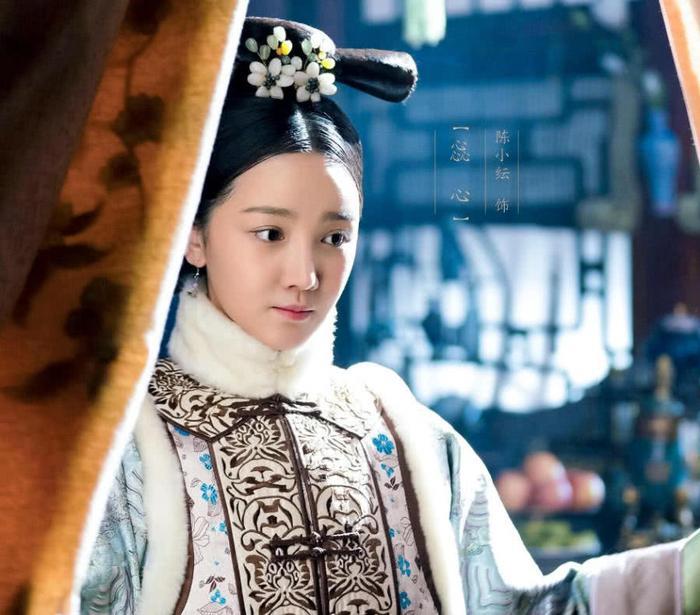 超新星运动会：女子游泳比赛陈小纭“如鱼得水”，素颜美到了窒息