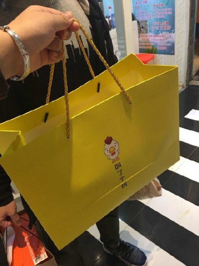 超牛炸鸡店被指取名太低俗，被罚款还被要求更名