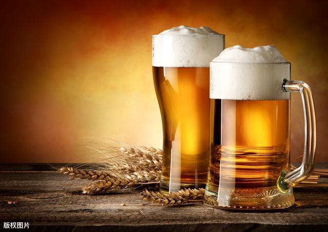 现在终于知道生啤、熟啤、冰啤、扎啤之间的区别了，白喝这么多年