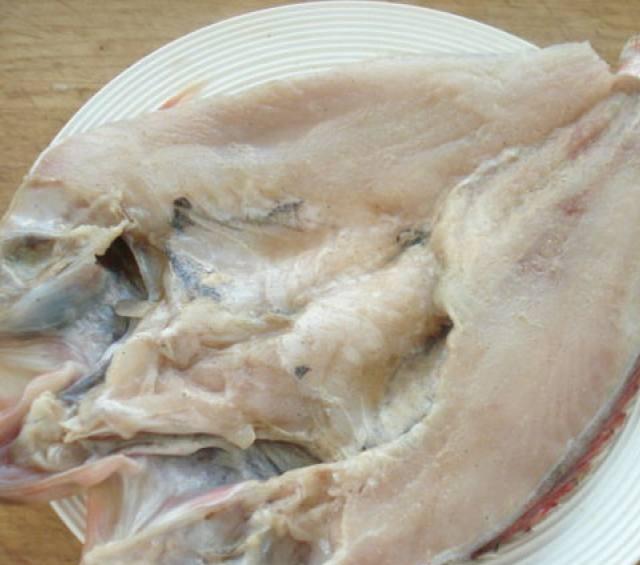 清蒸冰岛红鱼，原汁原味，肉质鲜美软嫩！