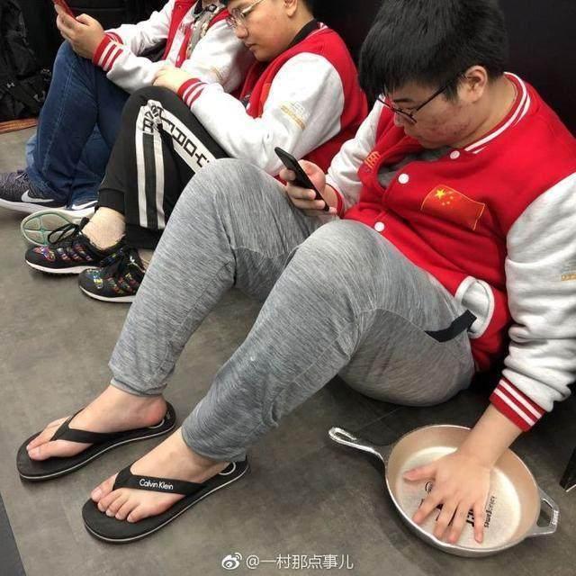 周莉莉直播回应韦神:有本事冲我来!网友:以后要看成绩说话了!