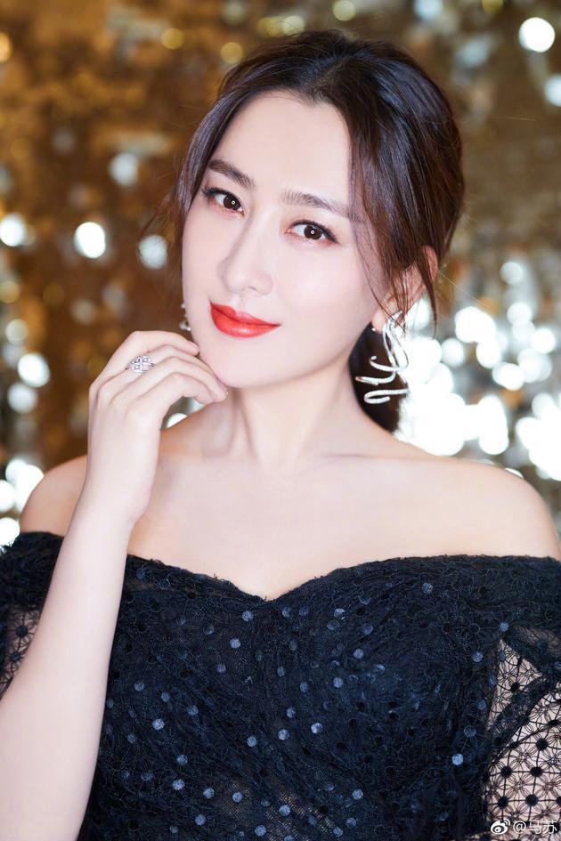 马苏这身段太“撩人”了，巧笑倩兮性感女子，简直美的不像话