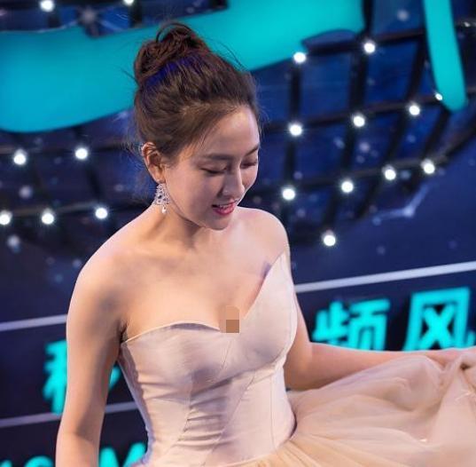 马苏这身段太“撩人”了，巧笑倩兮性感女子，简直美的不像话